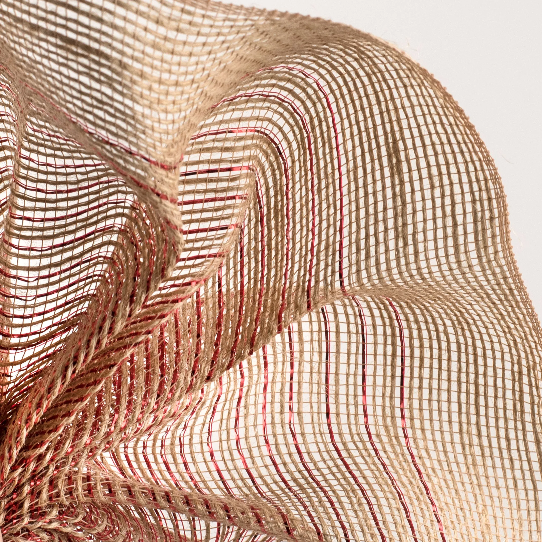 10" Jute Poly Mesh: Red Foil Ombré