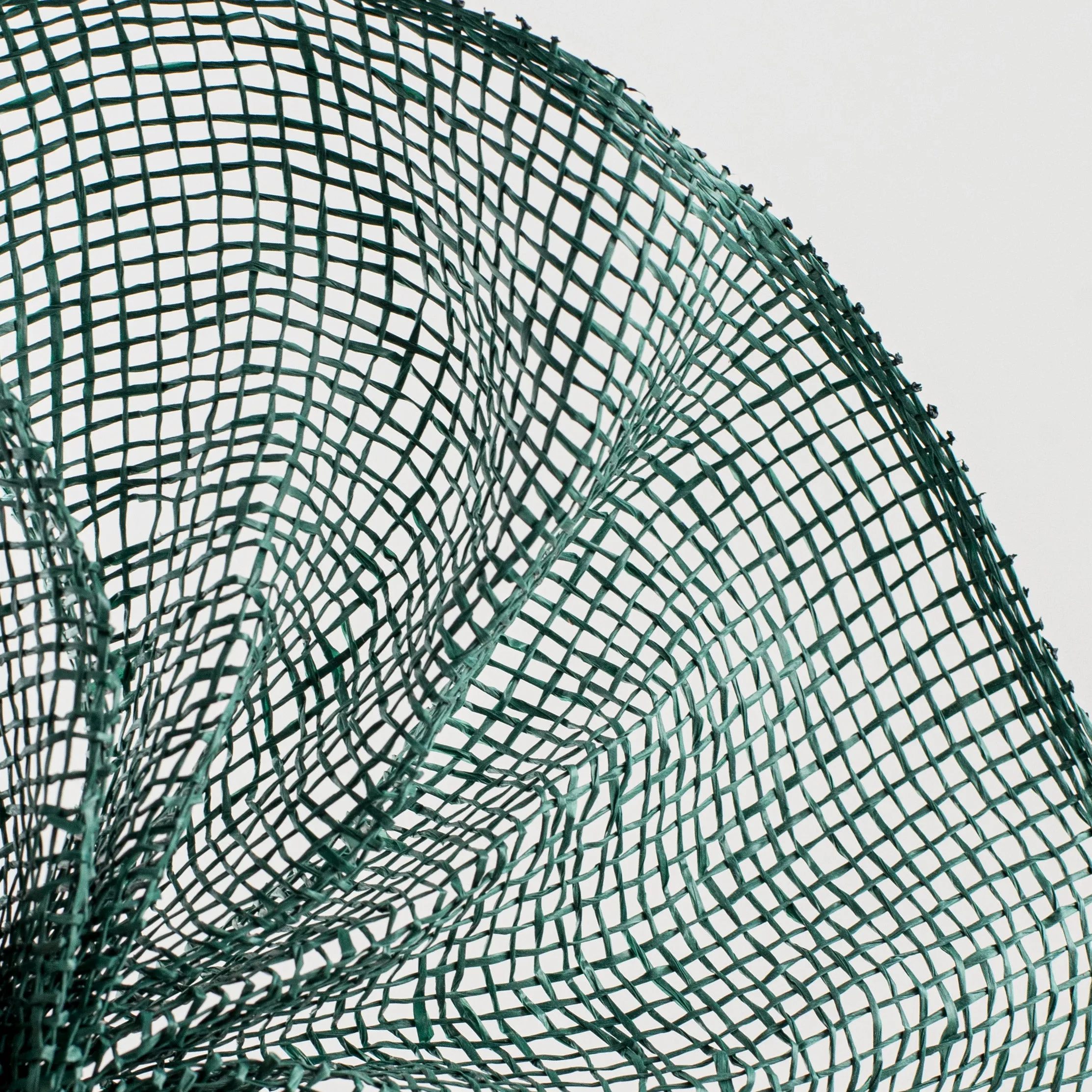10" Poly Burlap Mesh: Hunter Green