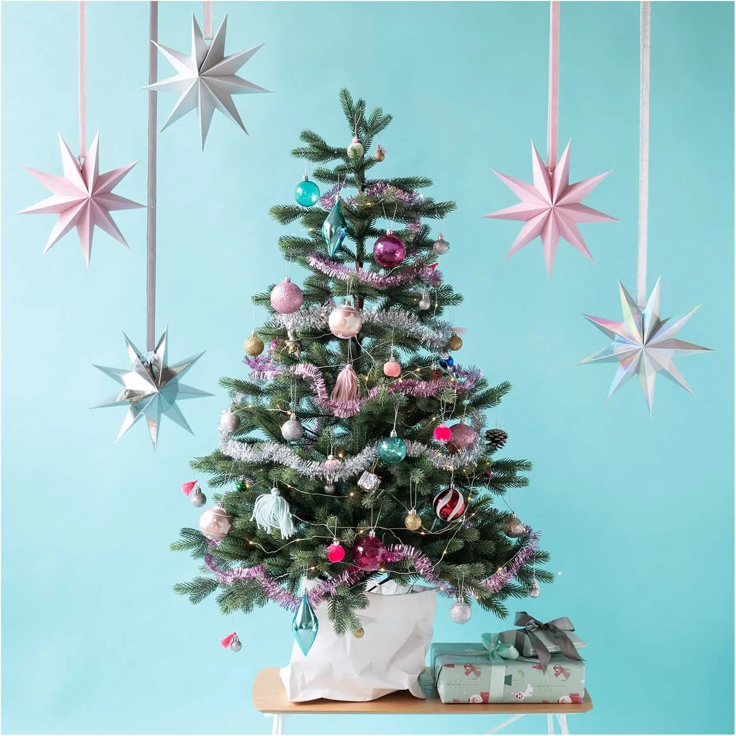 28cm Scandinavian Star Decoration - Matte Pink