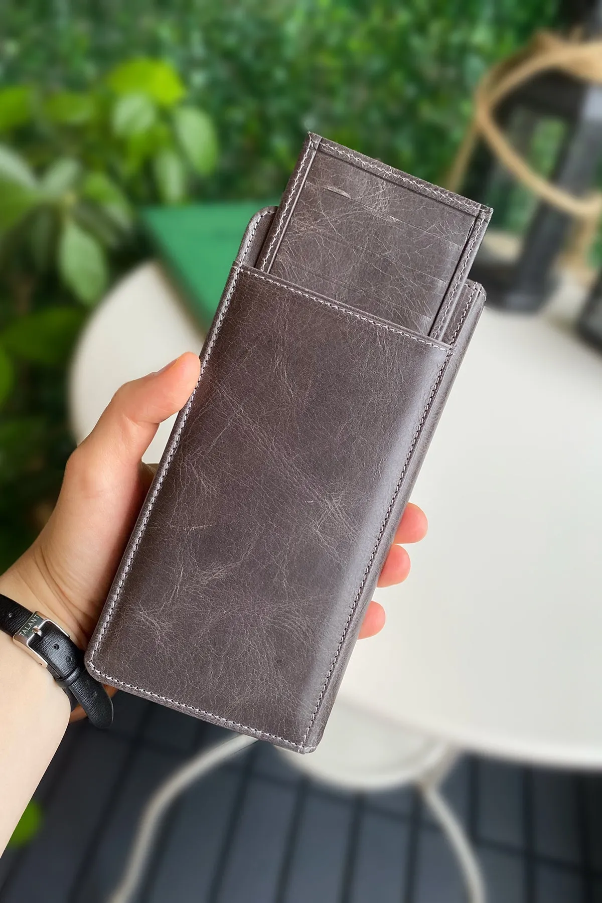 Boston - Genuine Leather Wallet with Phone Socket and Kangaroo