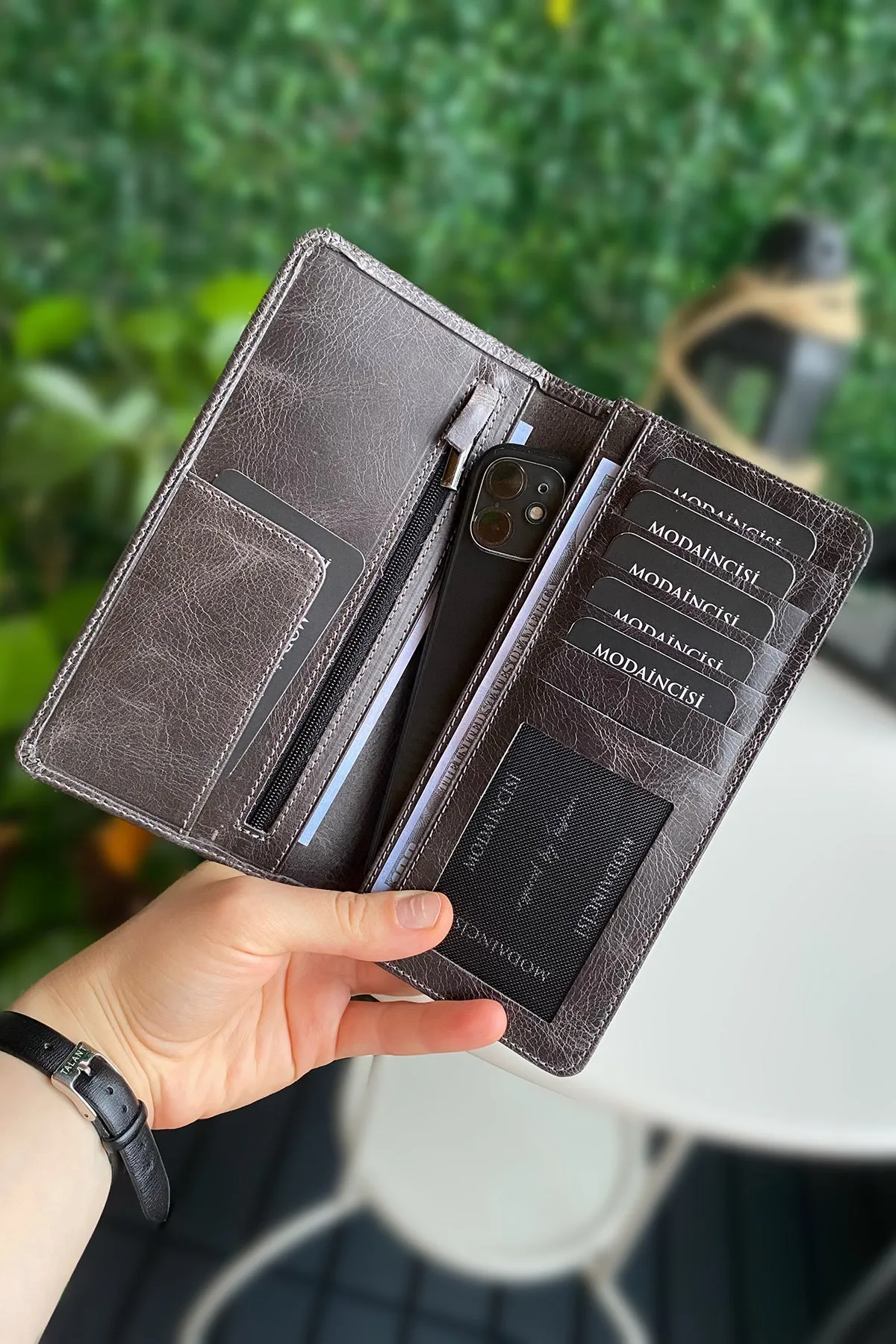 Boston - Genuine Leather Wallet with Phone Socket and Kangaroo