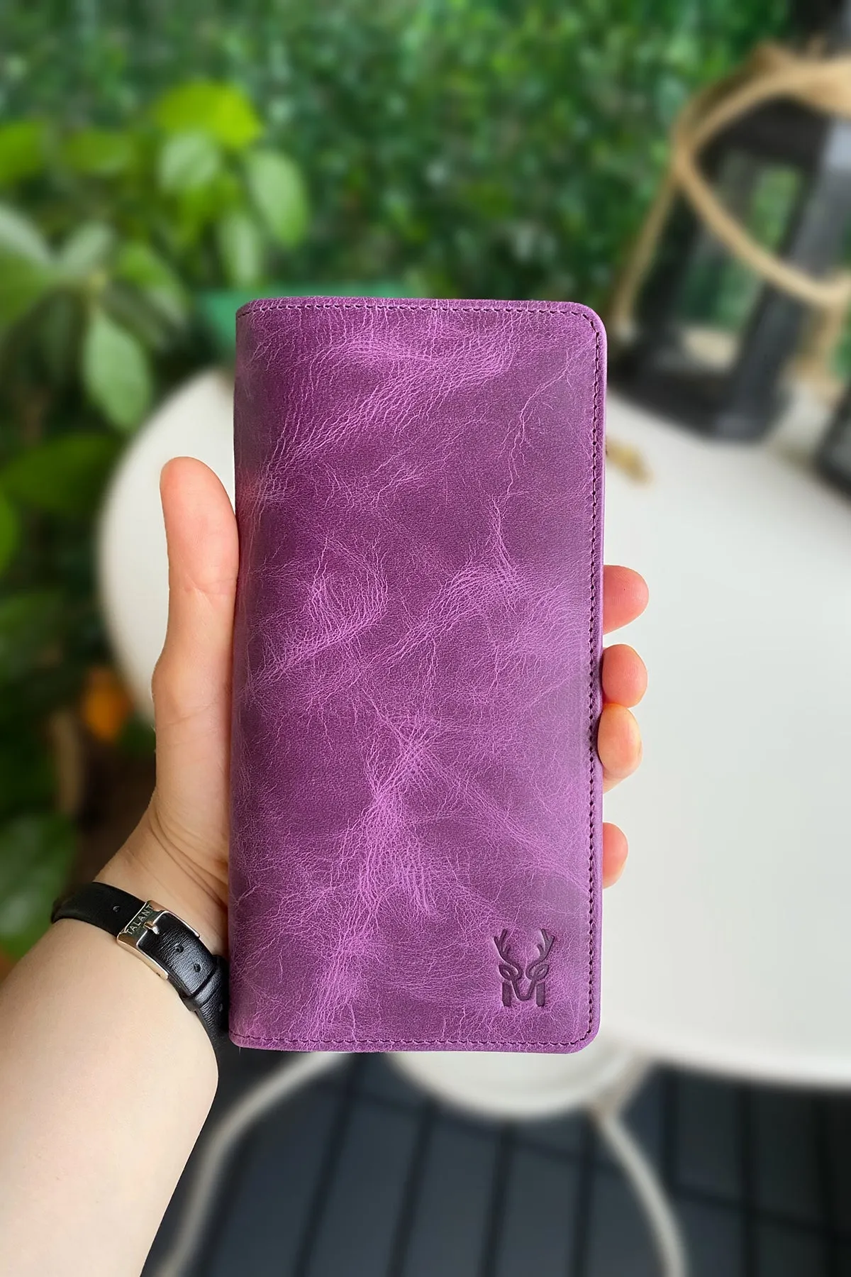 Boston - Genuine Leather Wallet with Phone Socket and Kangaroo