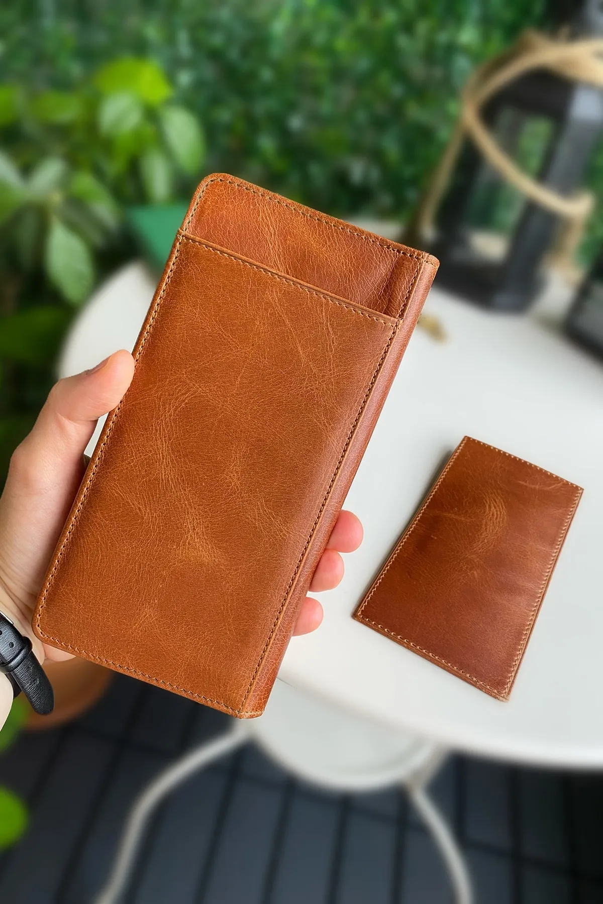 Boston - Genuine Leather Wallet with Phone Socket and Kangaroo