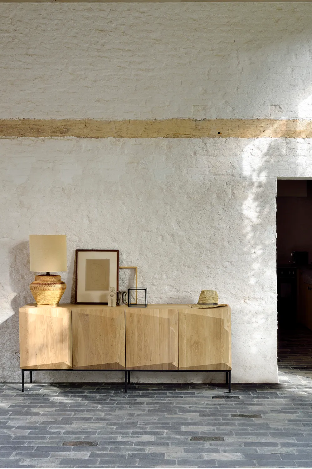 Carved Oak Sideboard | Ethnicraft Stairs