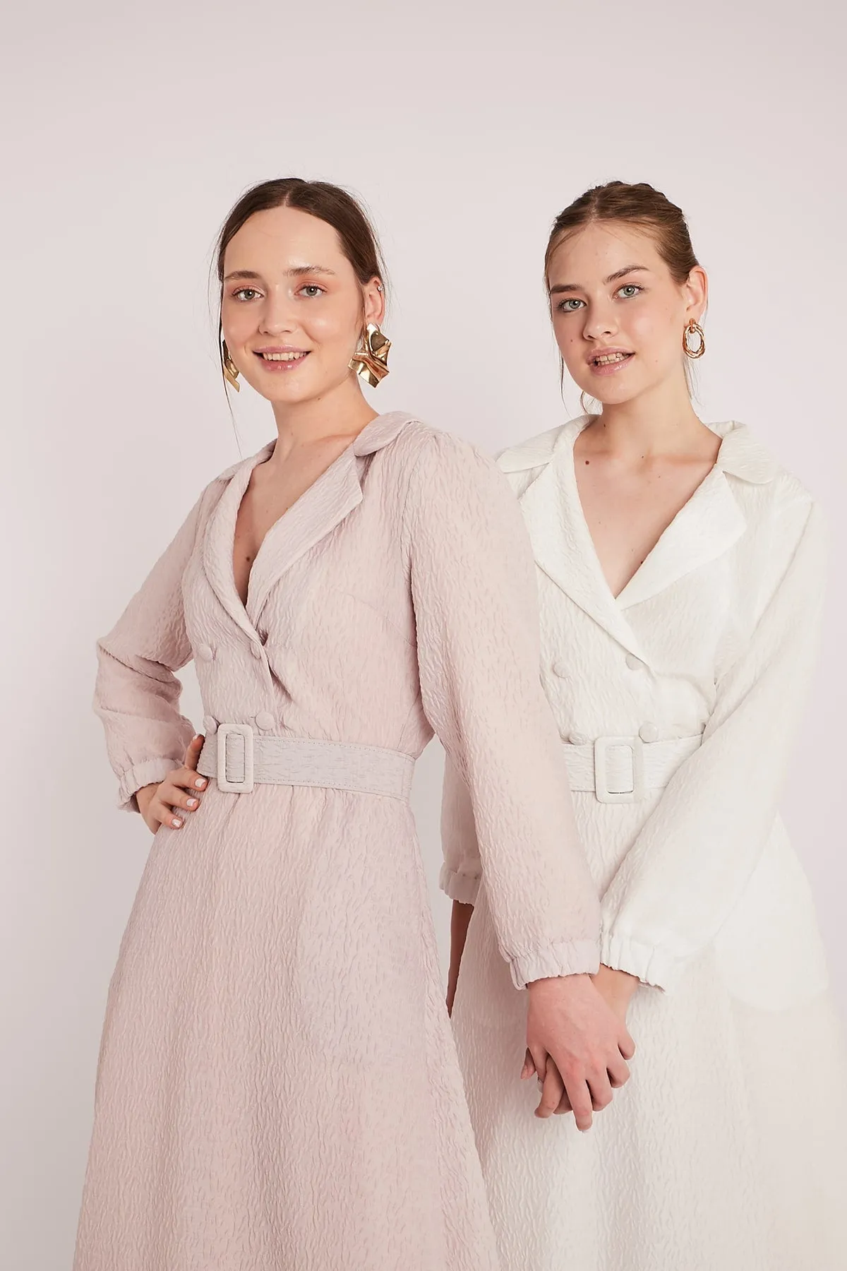 Chic Belted Dress - White