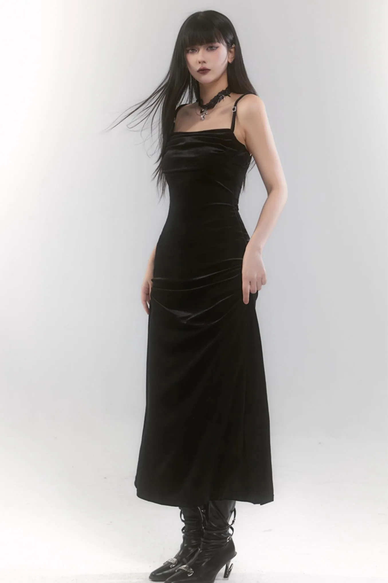 Chic Velvet Event Dress