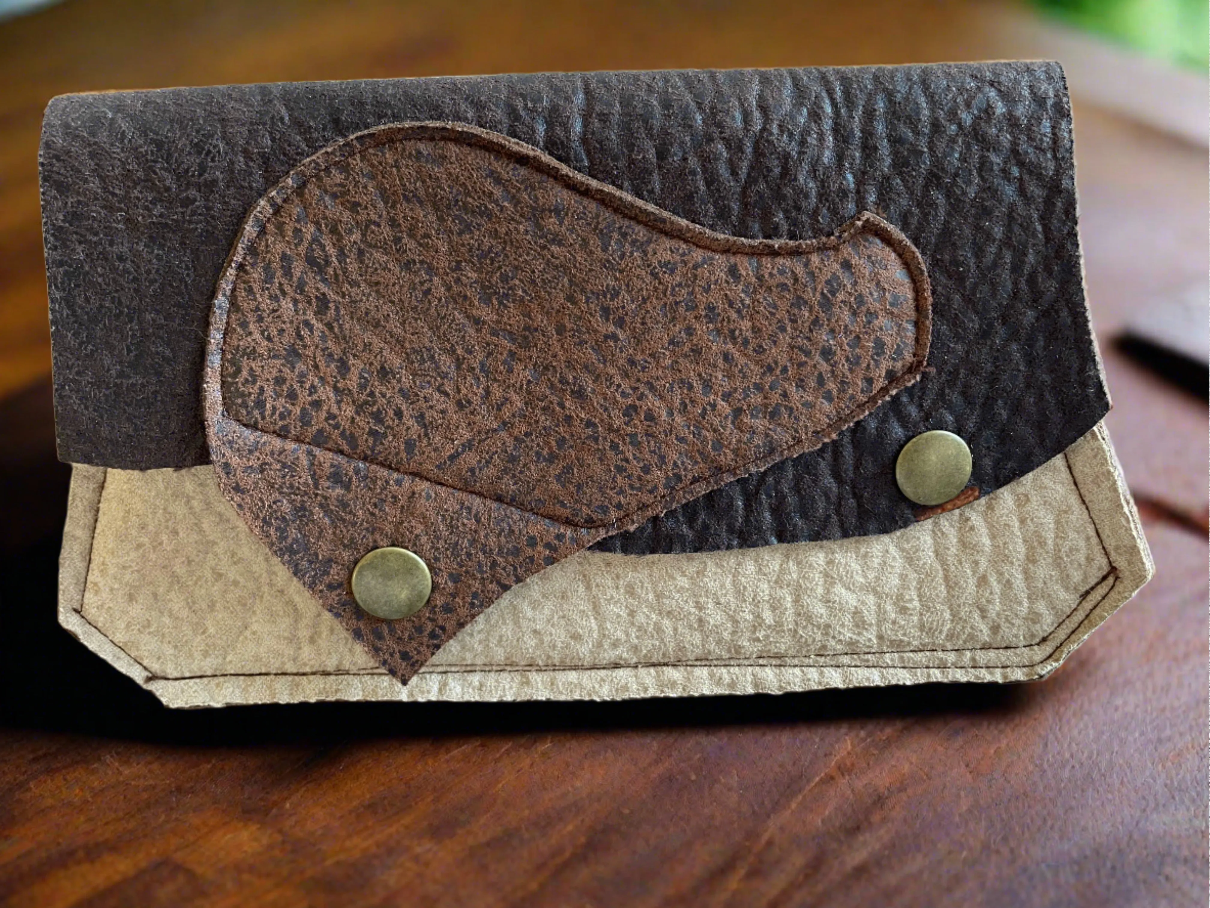 Handmade Brown Vegan Wallet – Unique Rauph Cut Design for Stylish Accessory