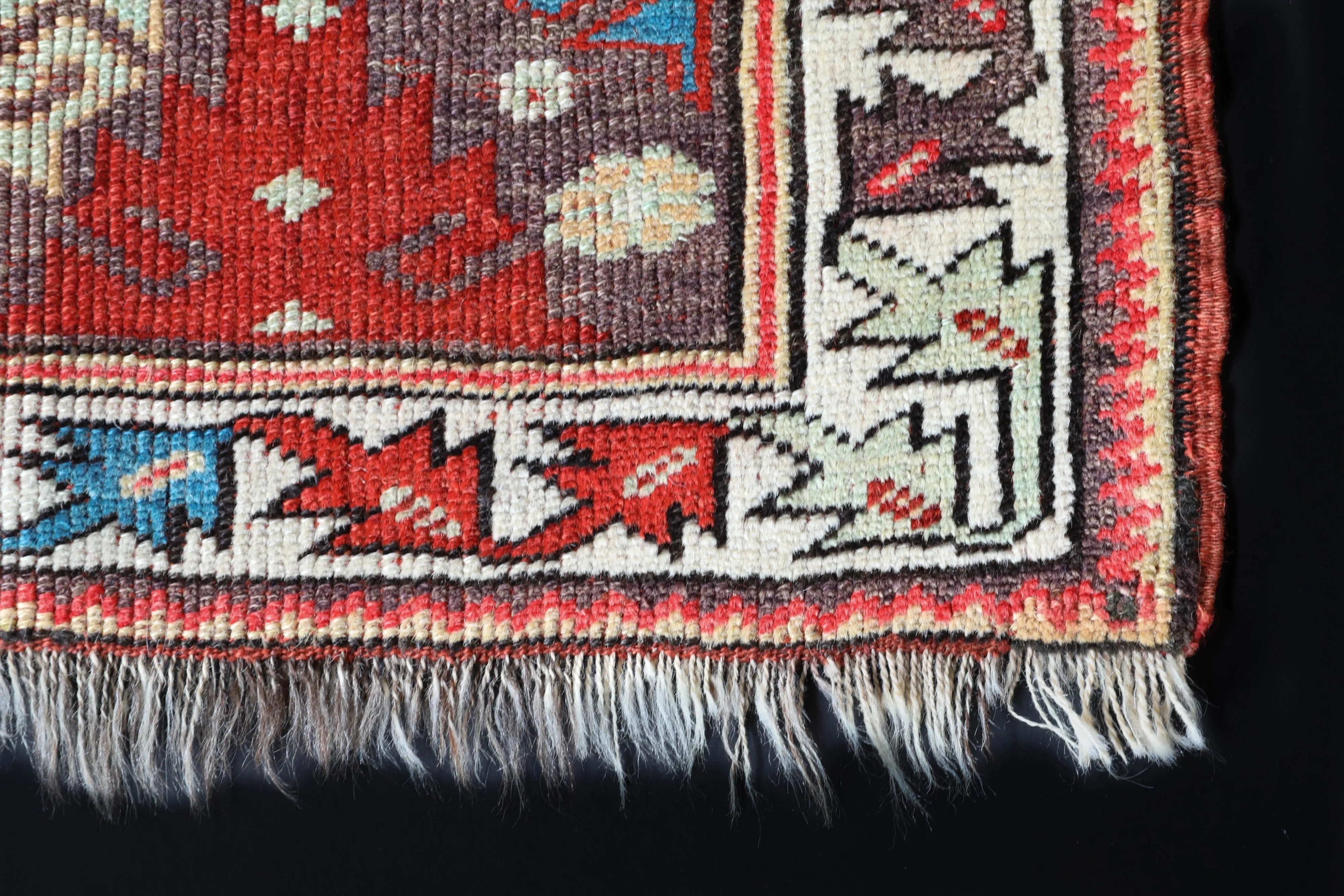 Heritage Collection - Antique Ada Milas Rug 2'11"x4'2"