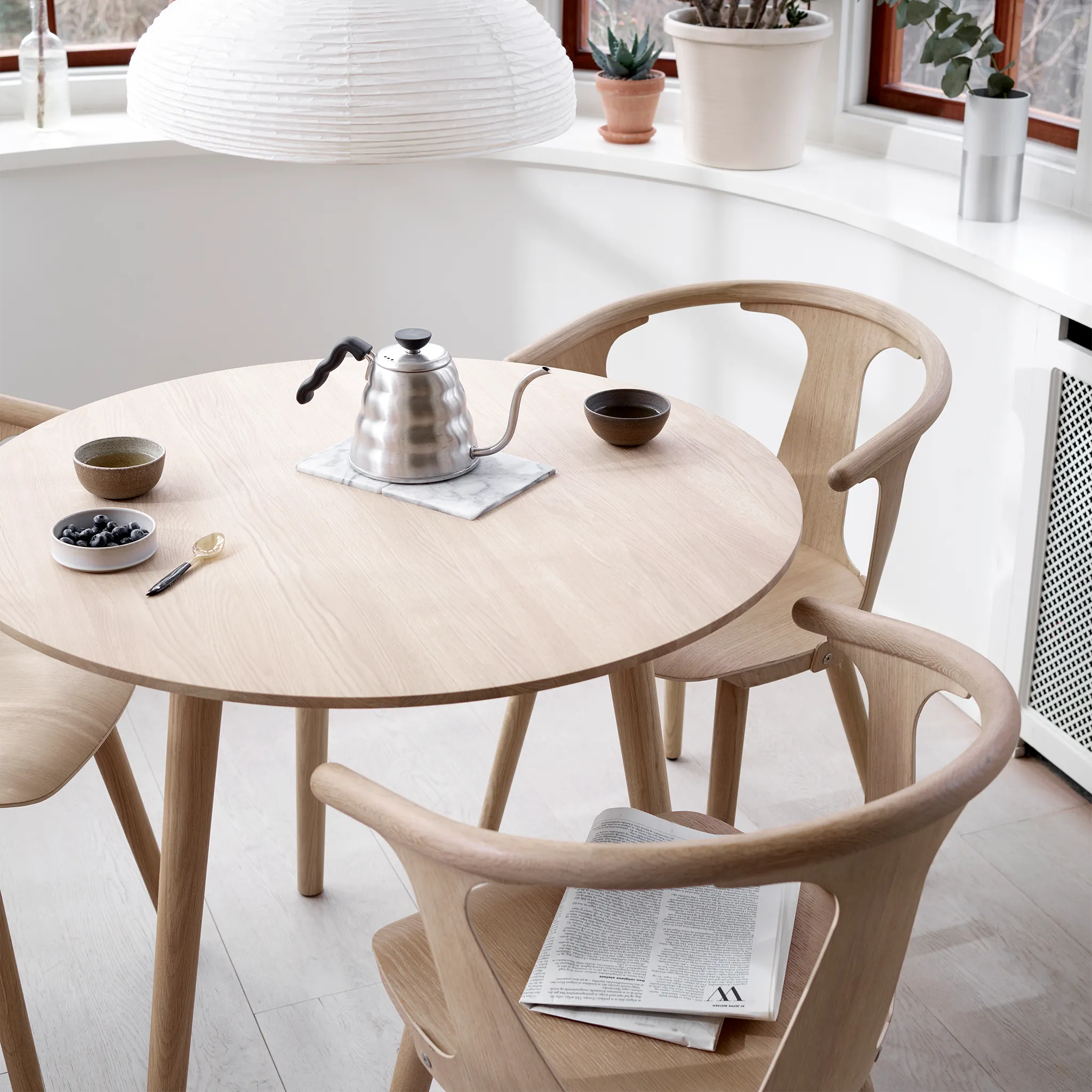 In Between Round Dining Table SK3 by &Tradition