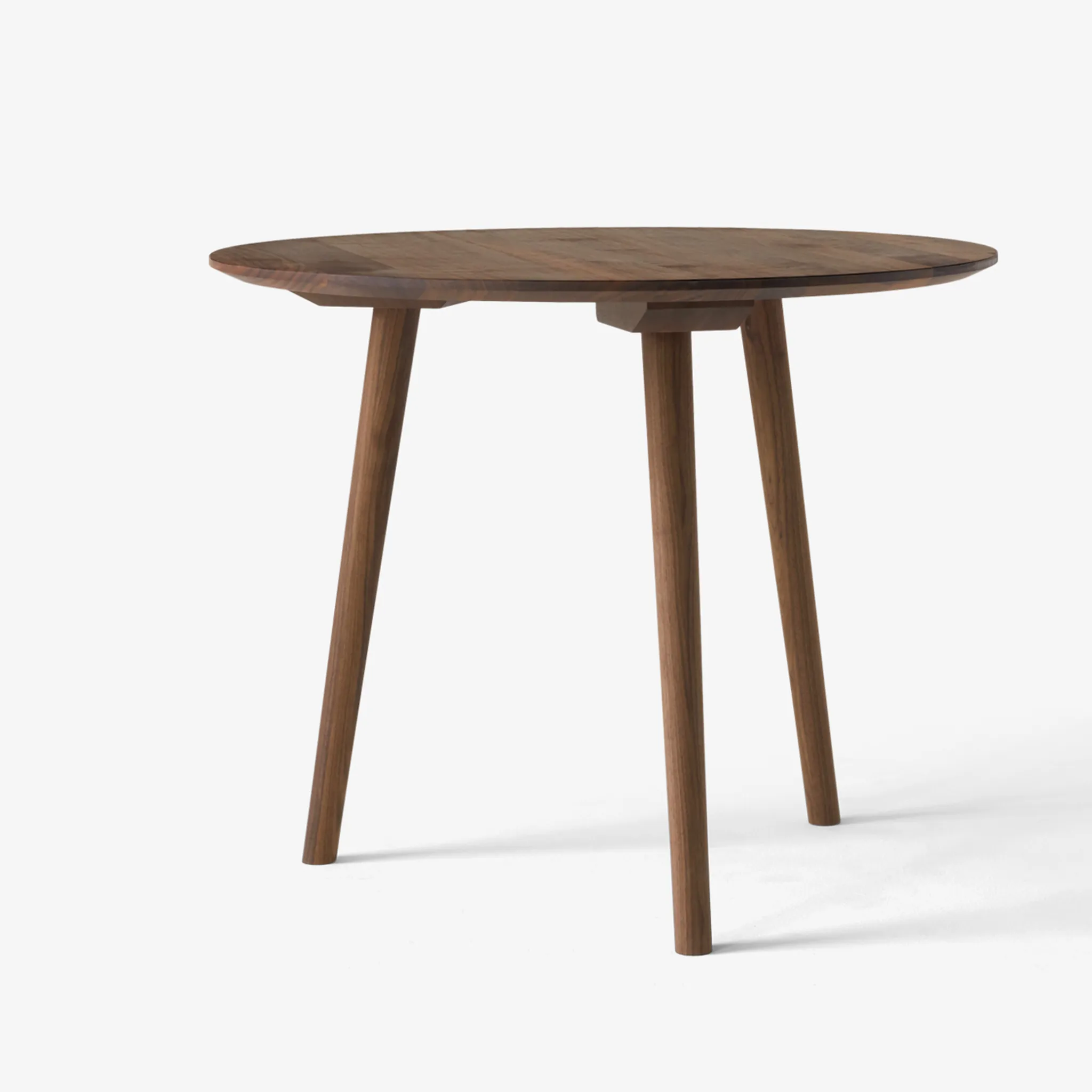 In Between Round Dining Table SK3 by &Tradition
