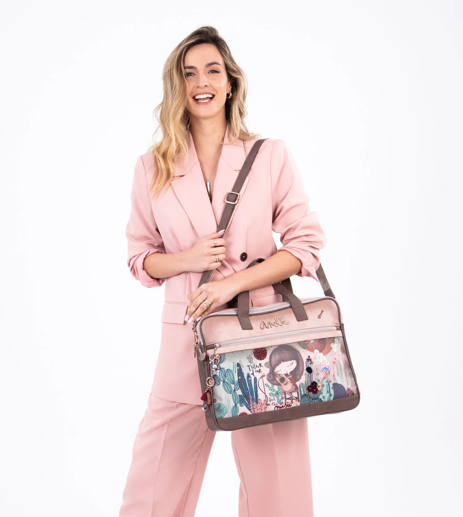 Ixchel Briefcase with a zip