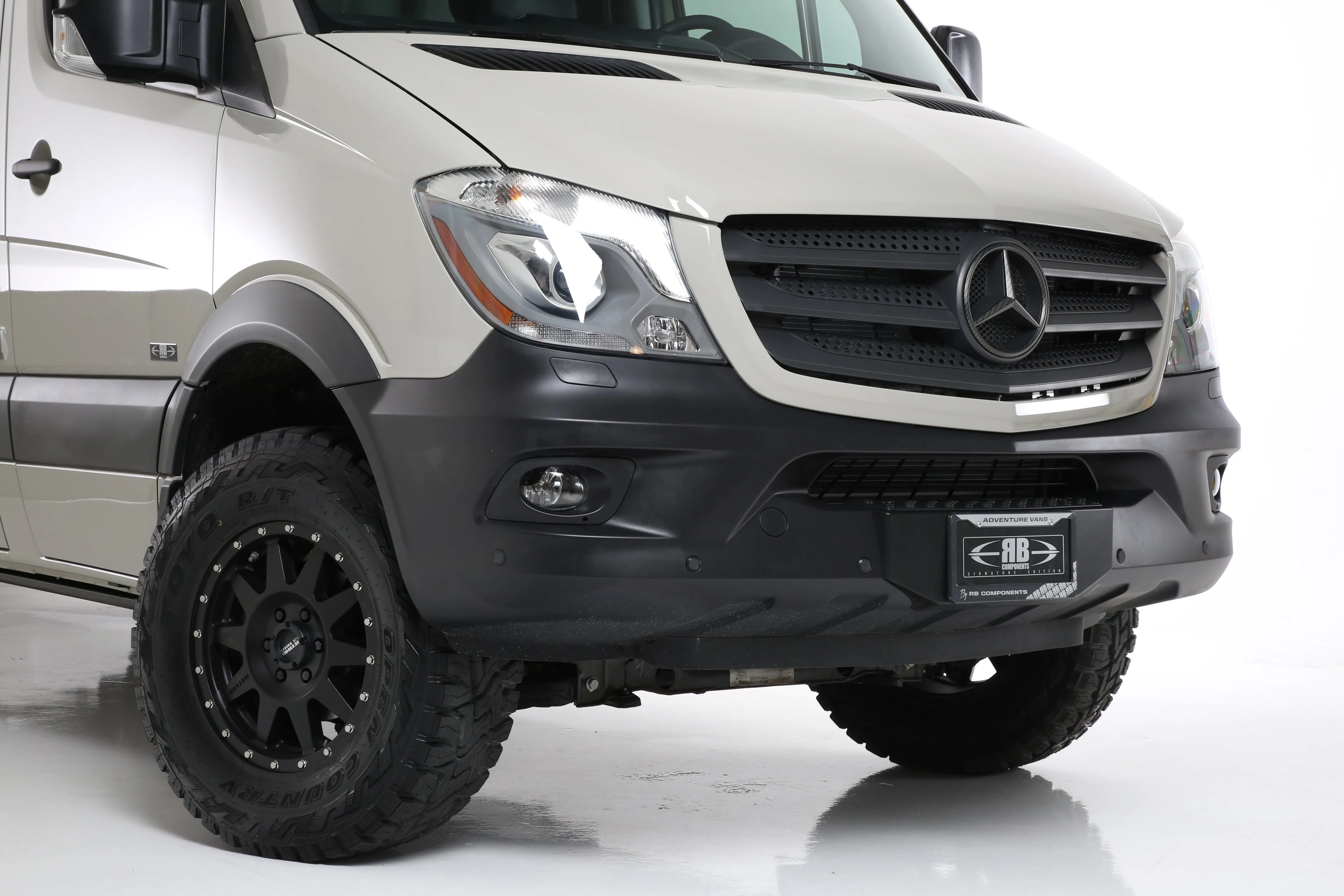 JR 170 Adventure Van - 2500 4x4
