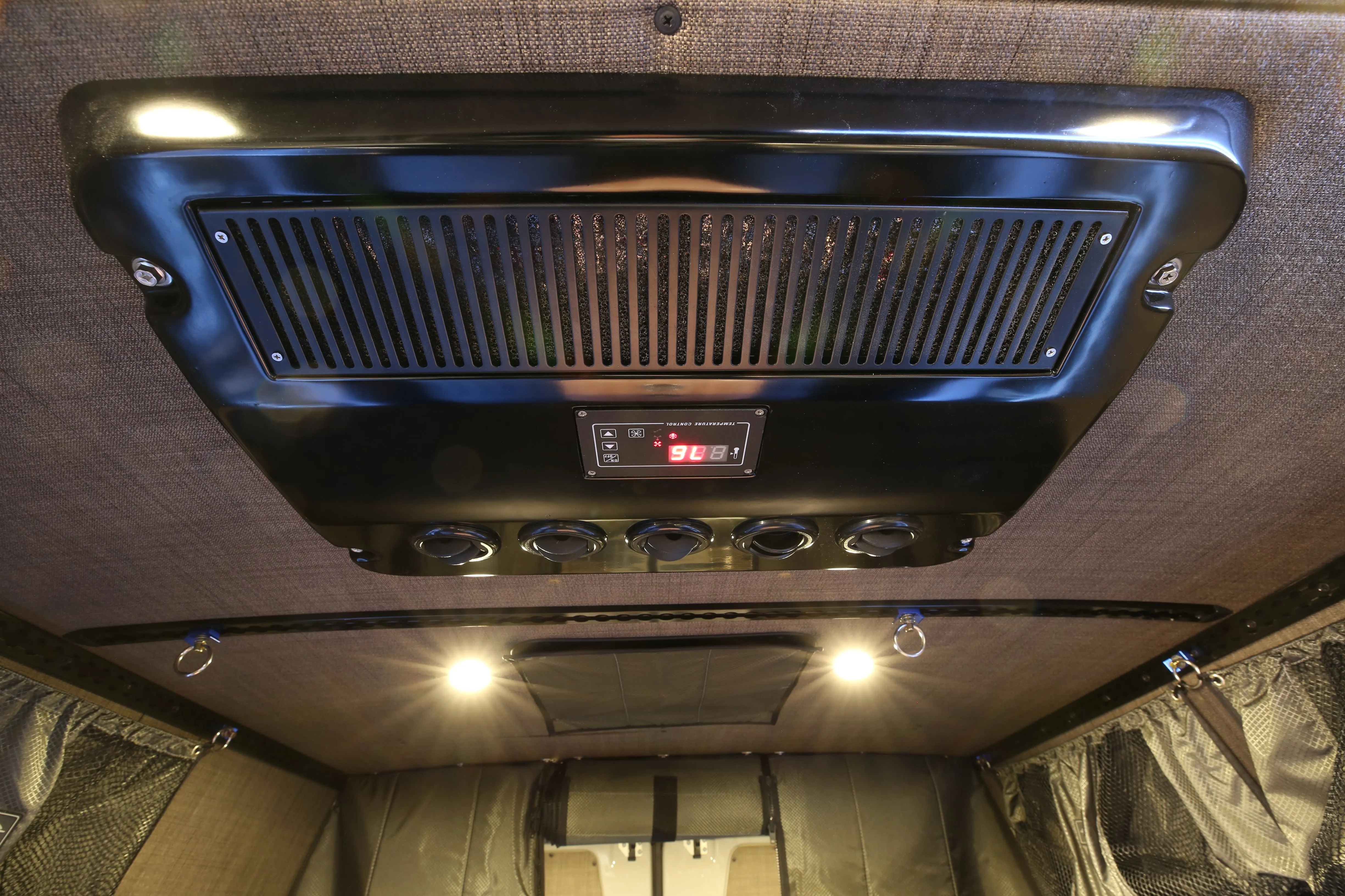 JR 170 Adventure Van - 2500 4x4
