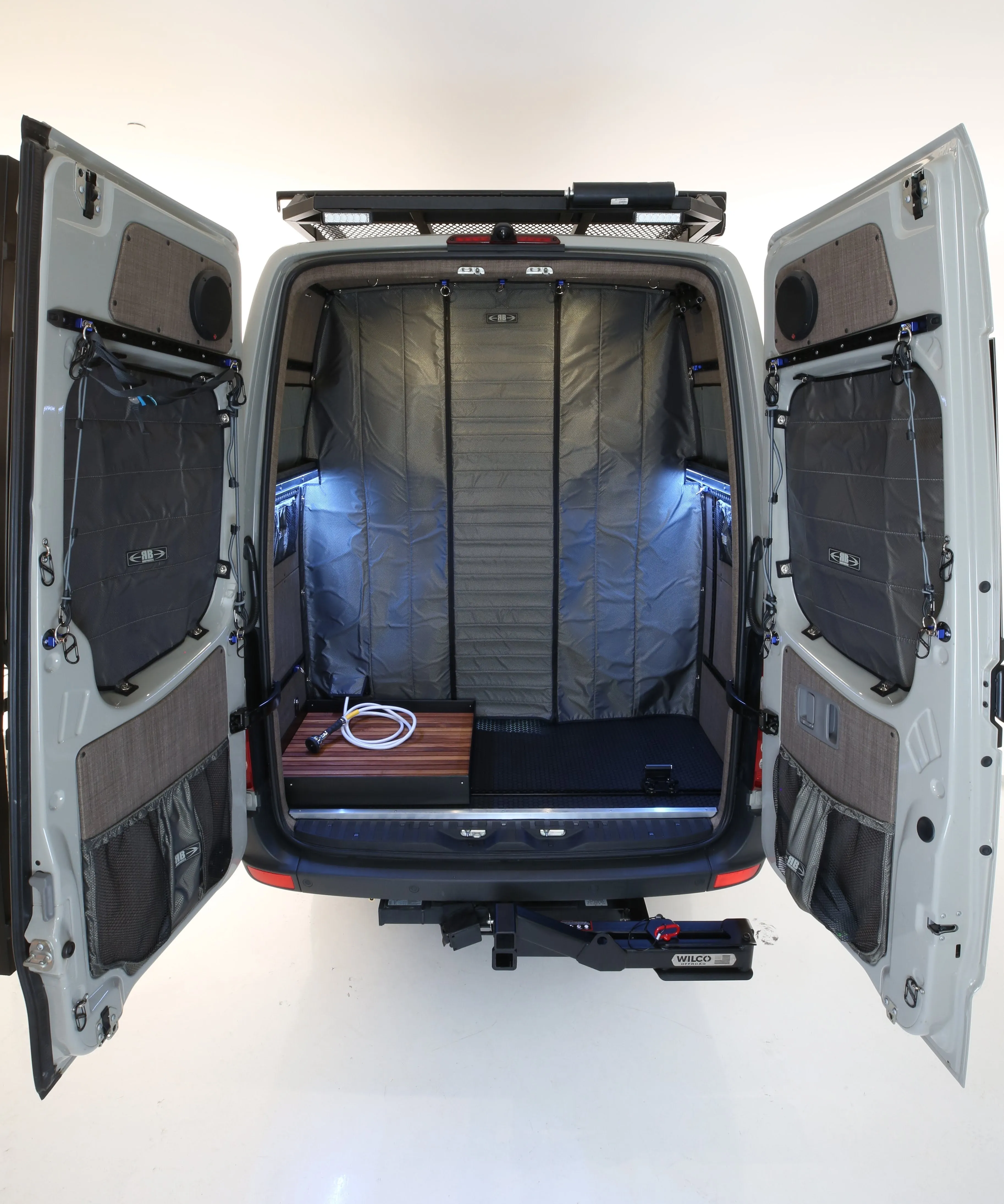 JR 170 Adventure Van - 2500 4x4