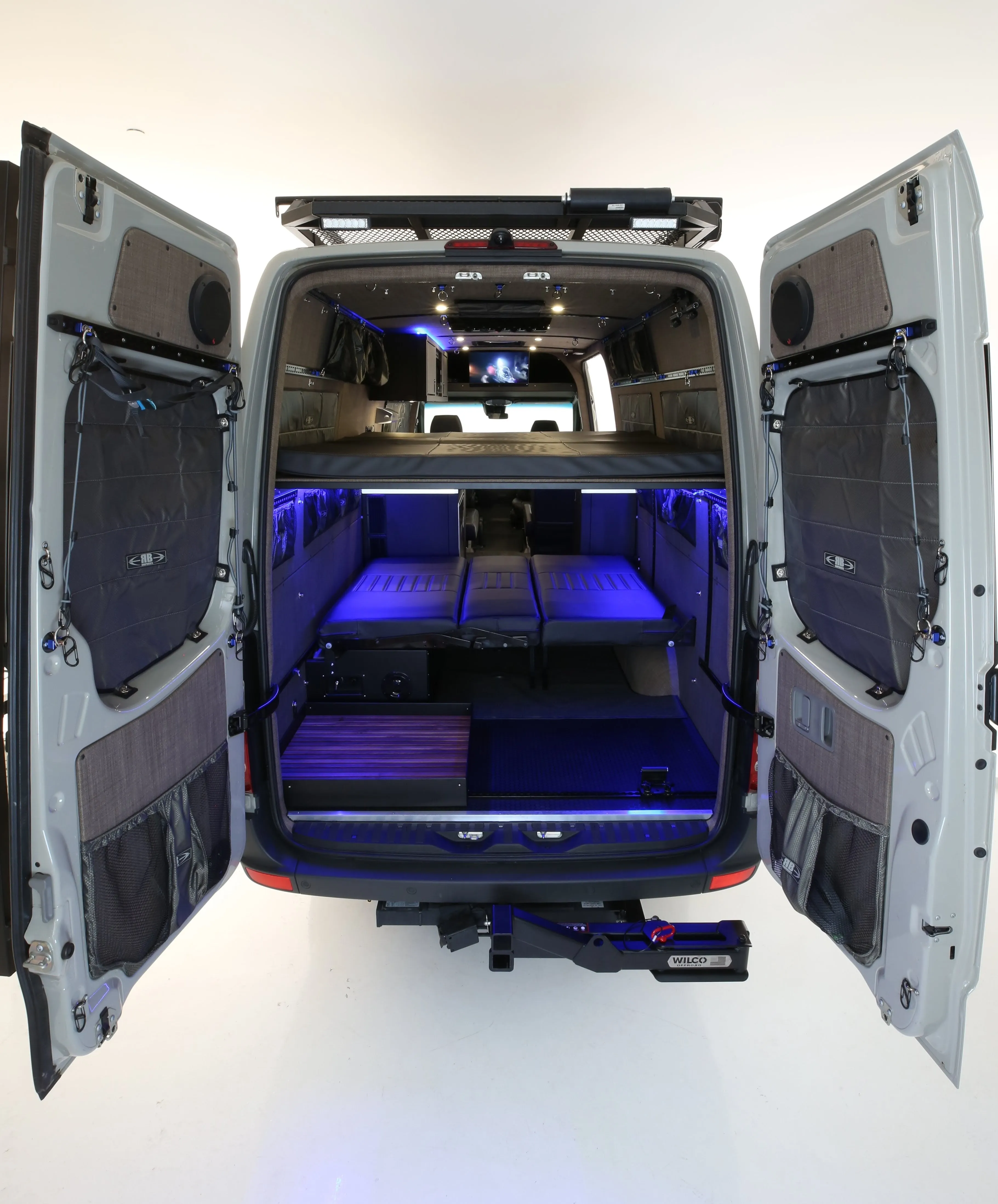 JR 170 Adventure Van - 2500 4x4