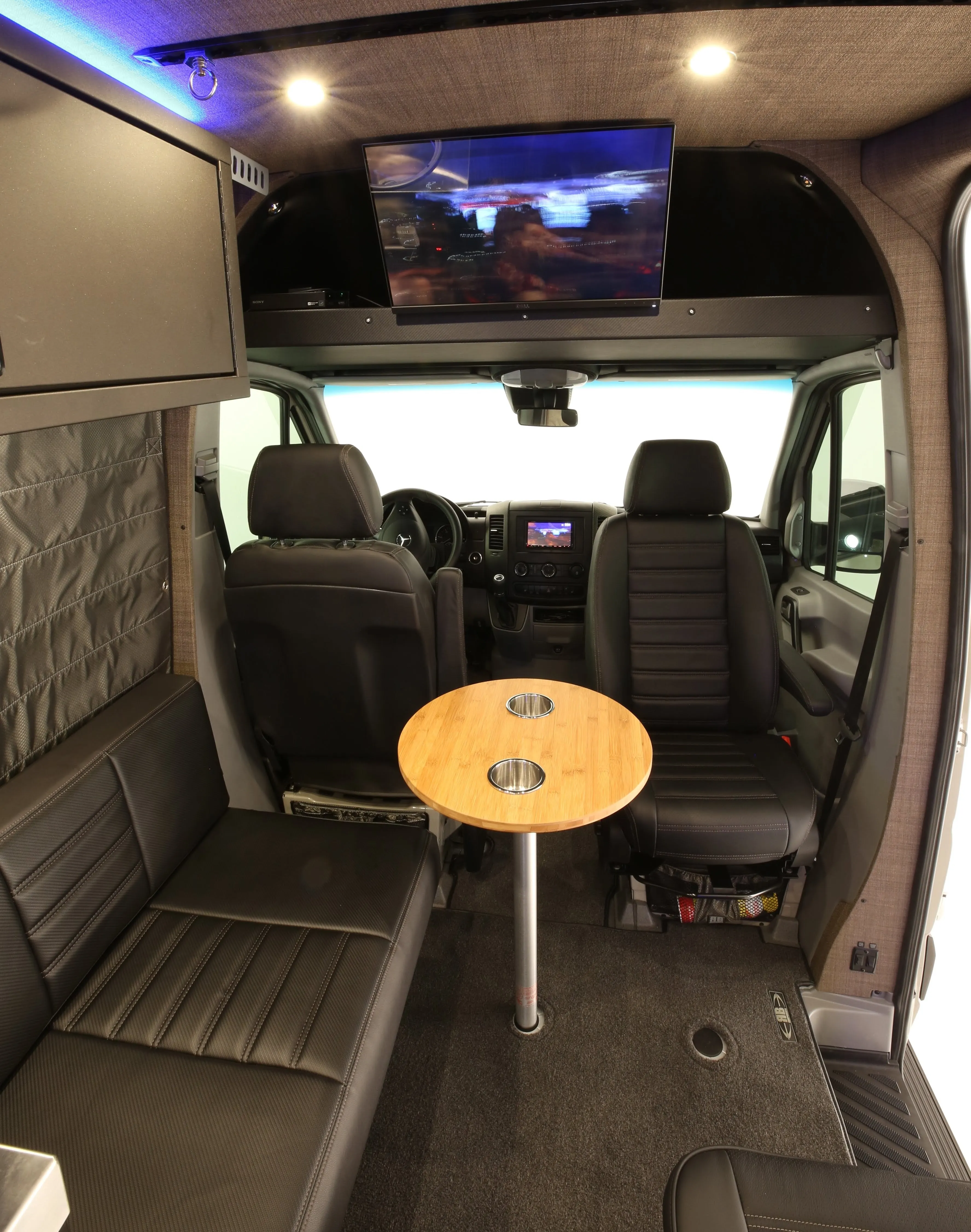 JR 170 Adventure Van - 2500 4x4