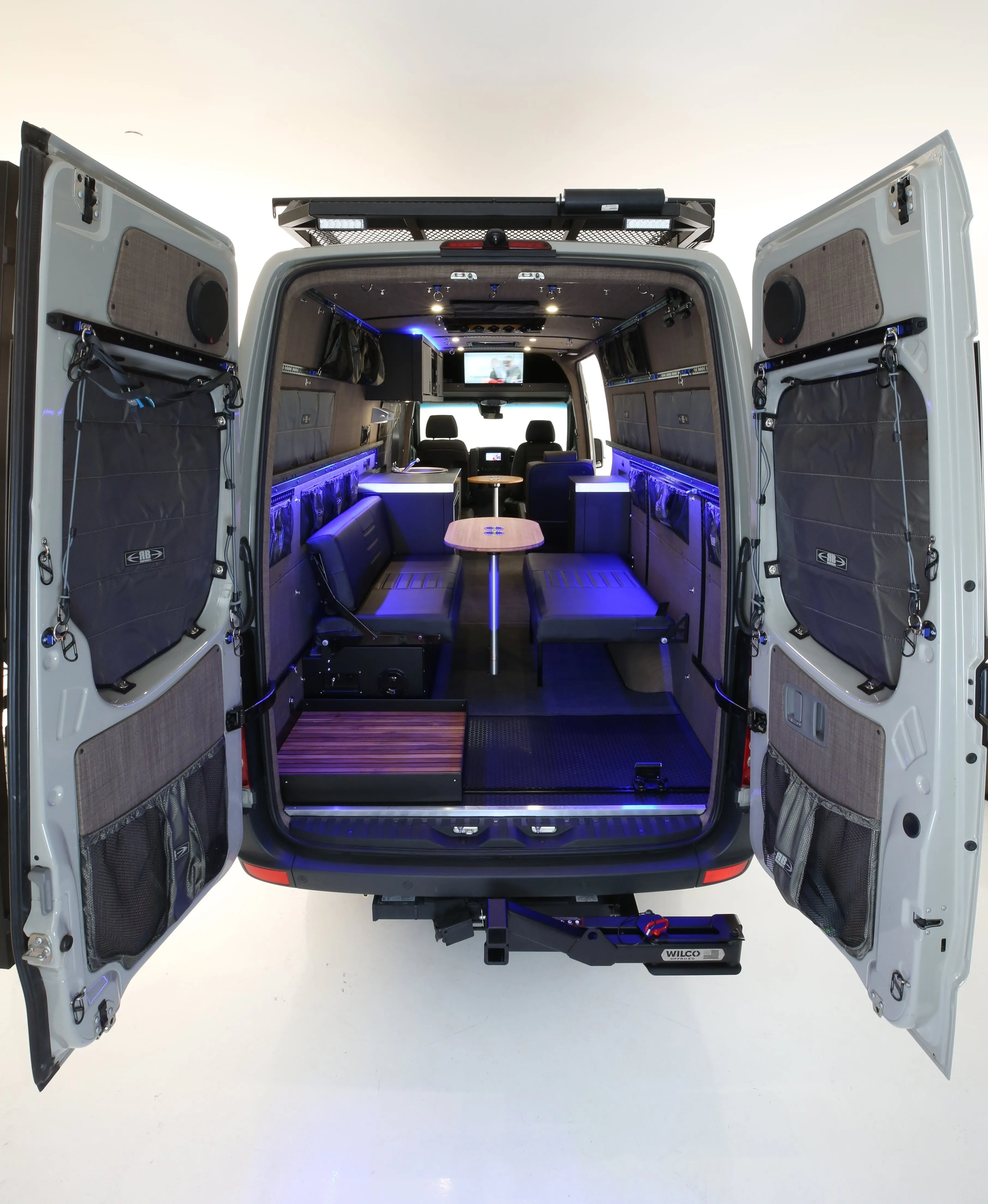 JR 170 Adventure Van - 2500 4x4