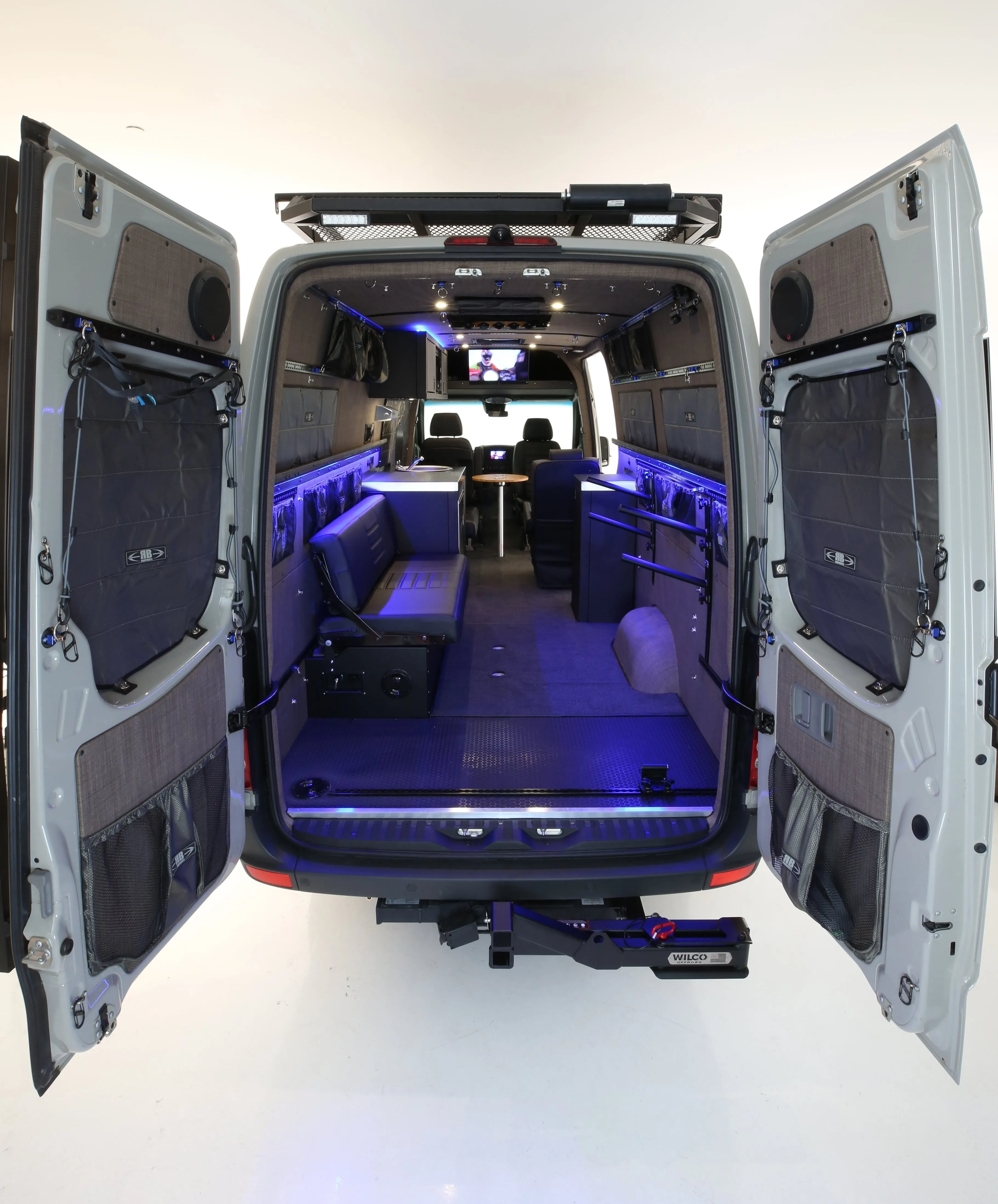 JR 170 Adventure Van - 2500 4x4