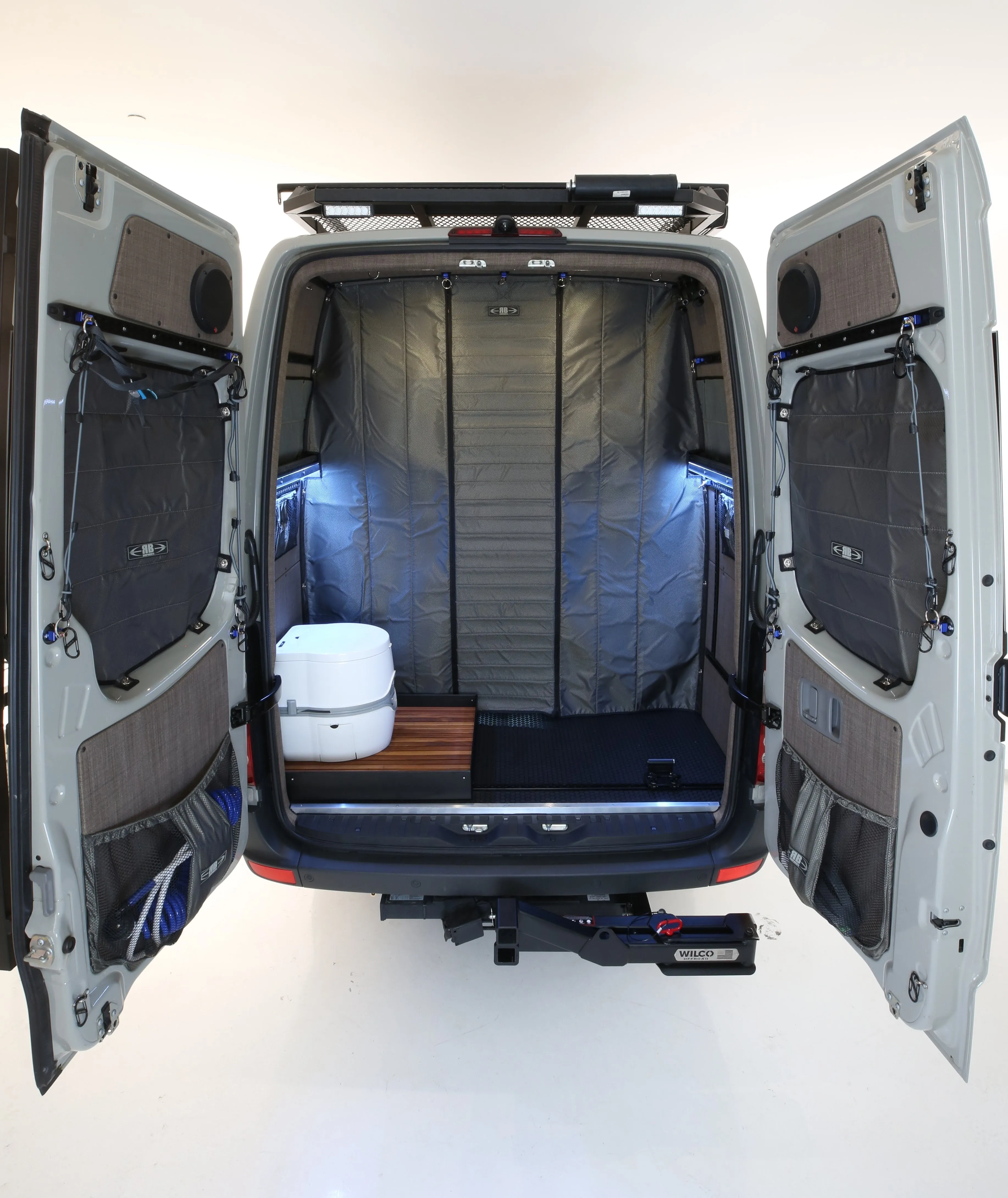 JR 170 Adventure Van - 2500 4x4