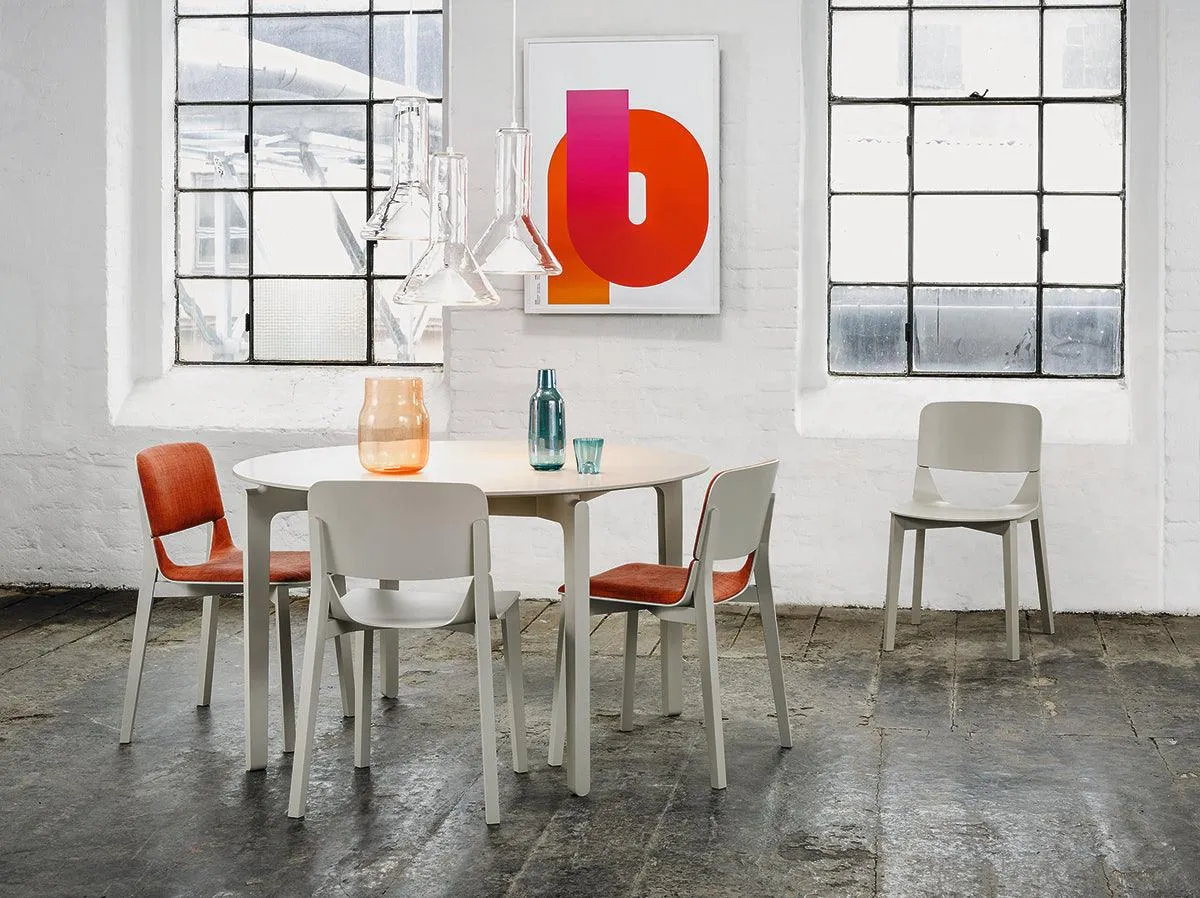 Leaf 443 Round Dining Table