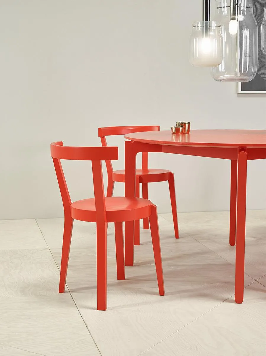 Leaf 443 Round Dining Table