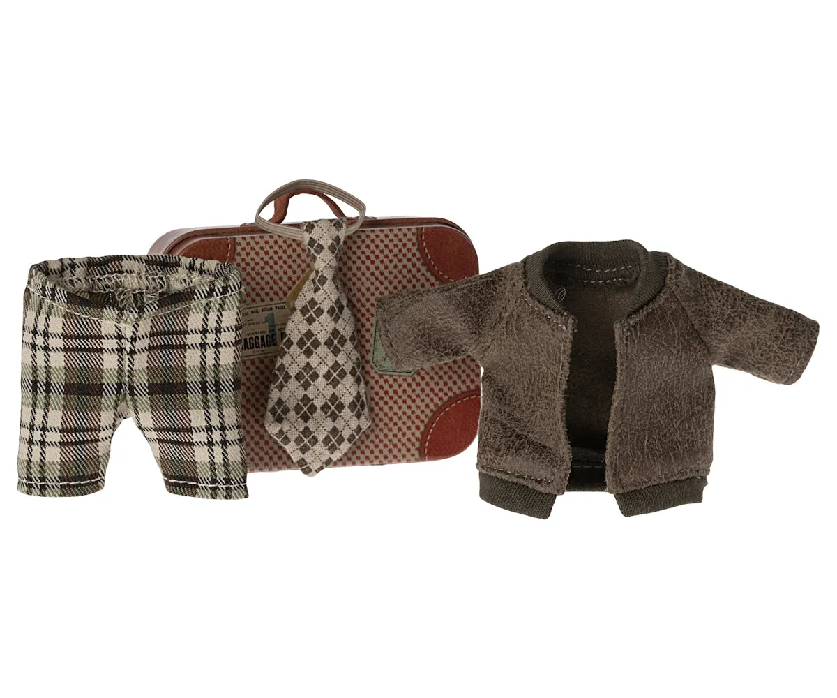 MAILEG - CLOTHING: JACKET, PANTS & TIE IN A SUITCASE FOR GRANDPA MOUSE