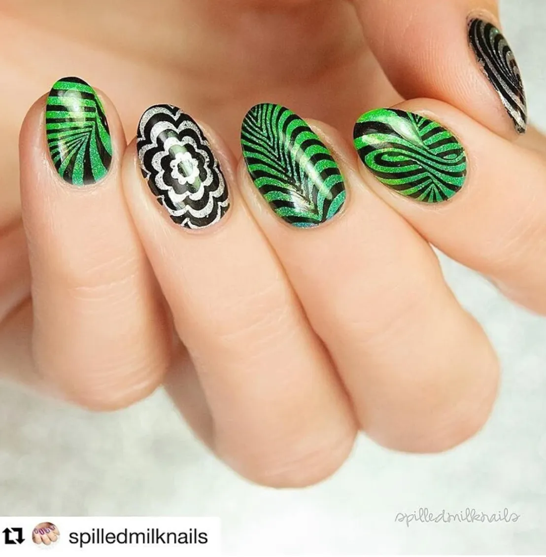 OP Art Magic - Uber Chic Stamping Plate