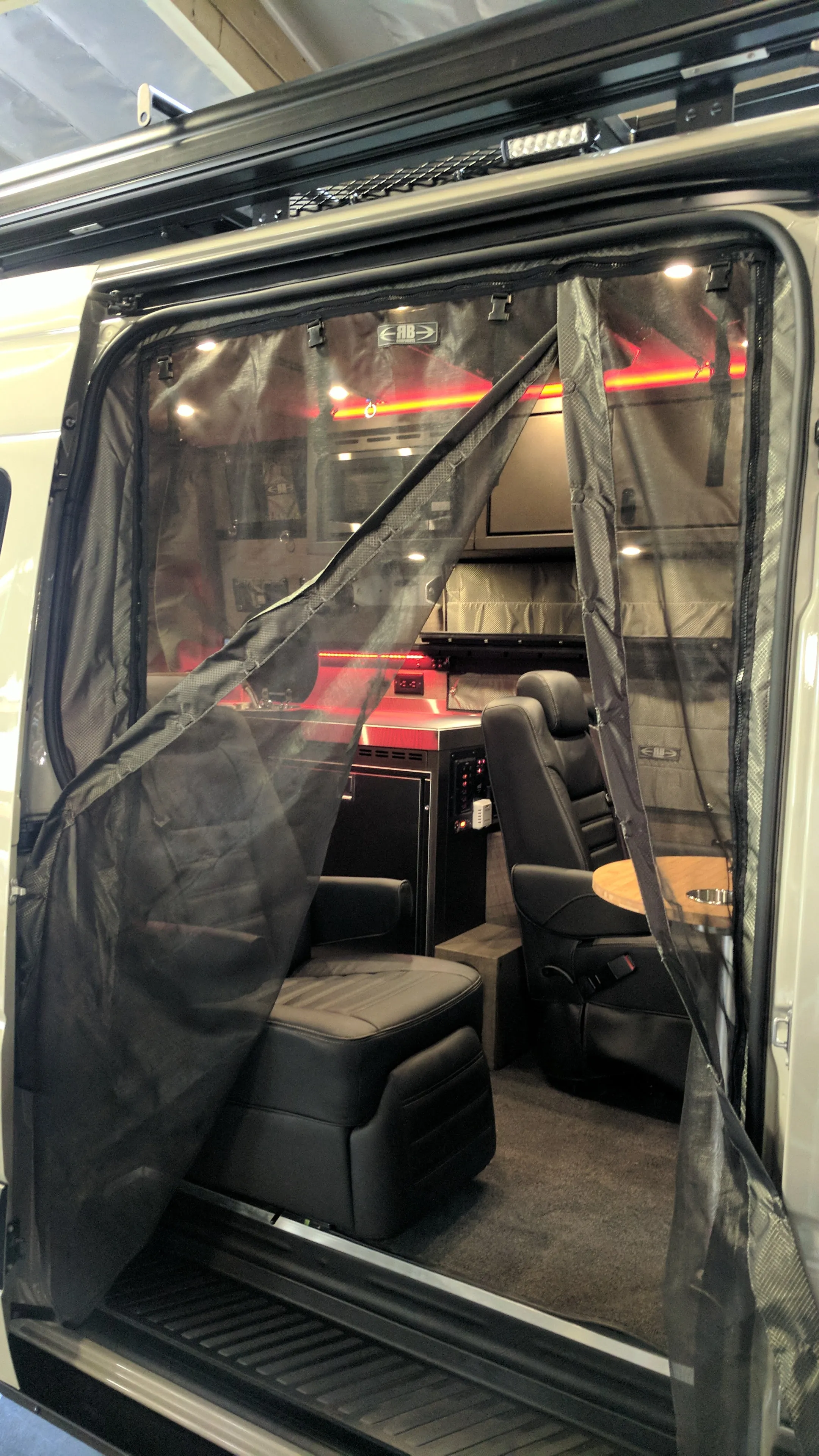 RB Touring Van JS - 144" 2500 4x4