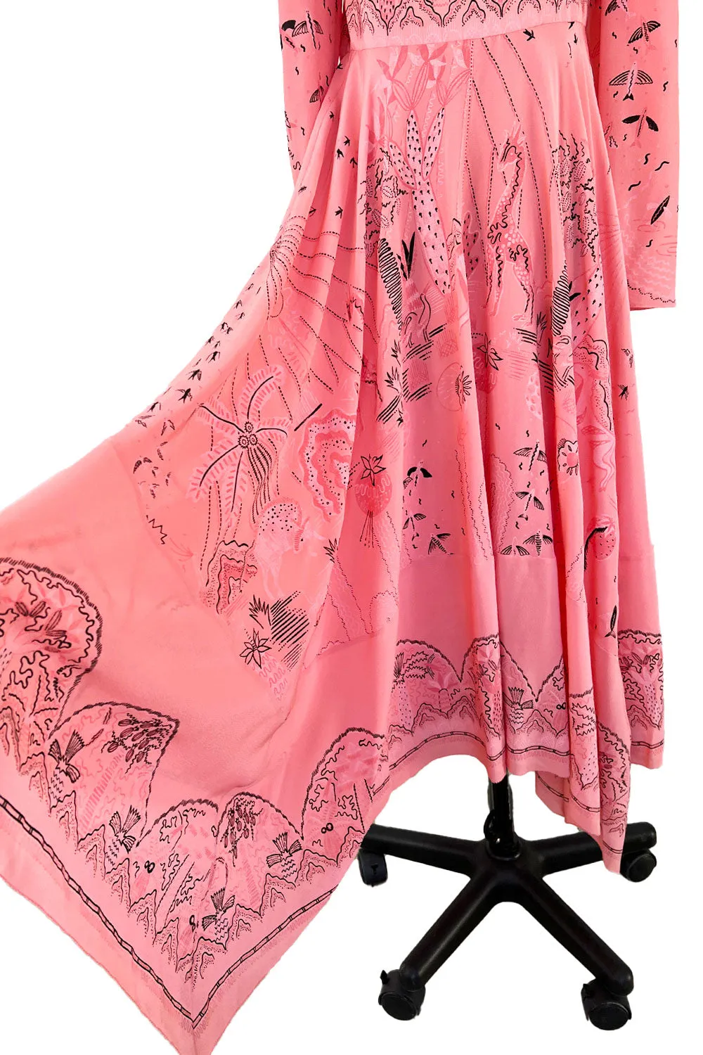 Spring 2017 Valentino by PierPaolo Piccioli Runway Look 12 Zandra Print Pink Silk Dress