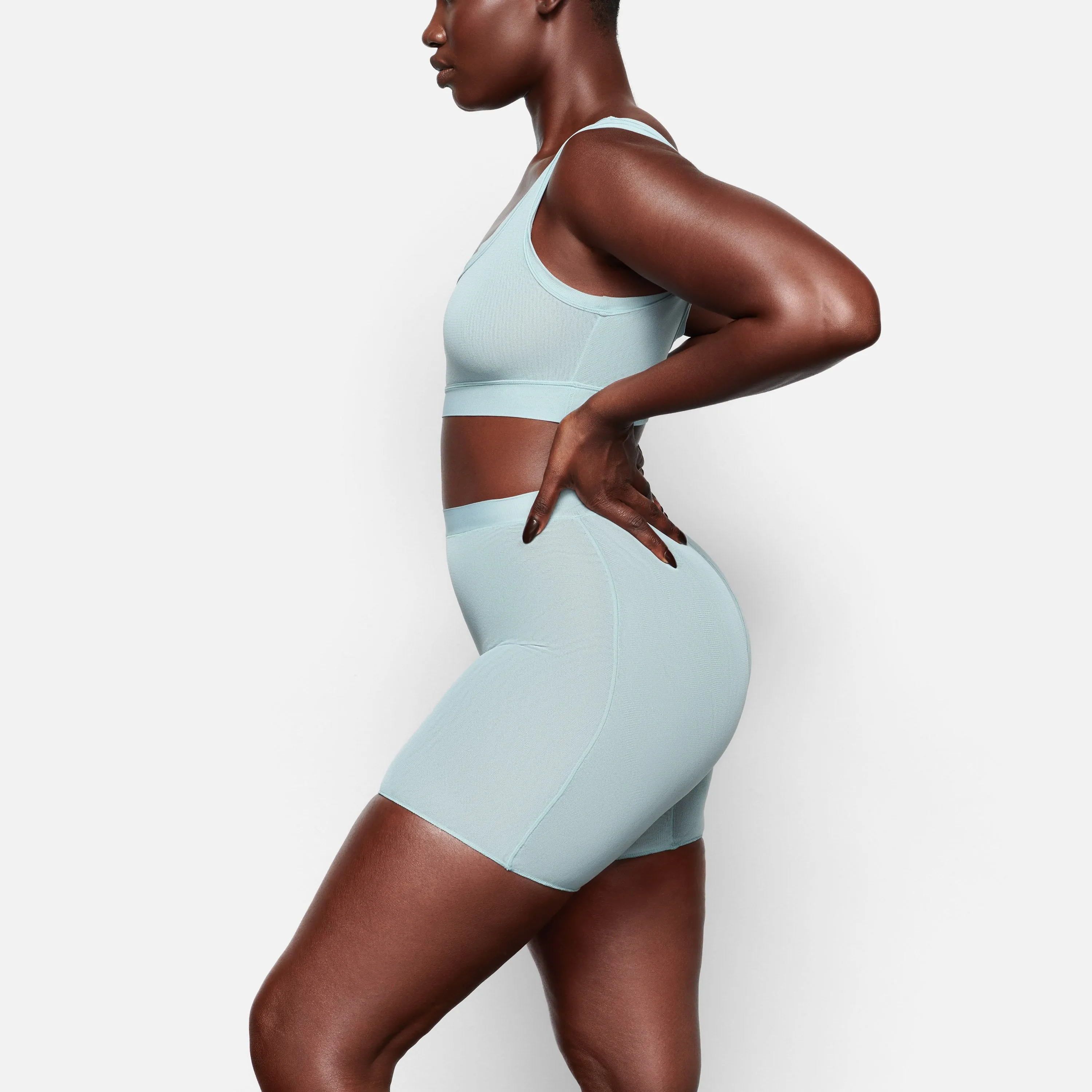 SUMMER MESH SHORT | SKY