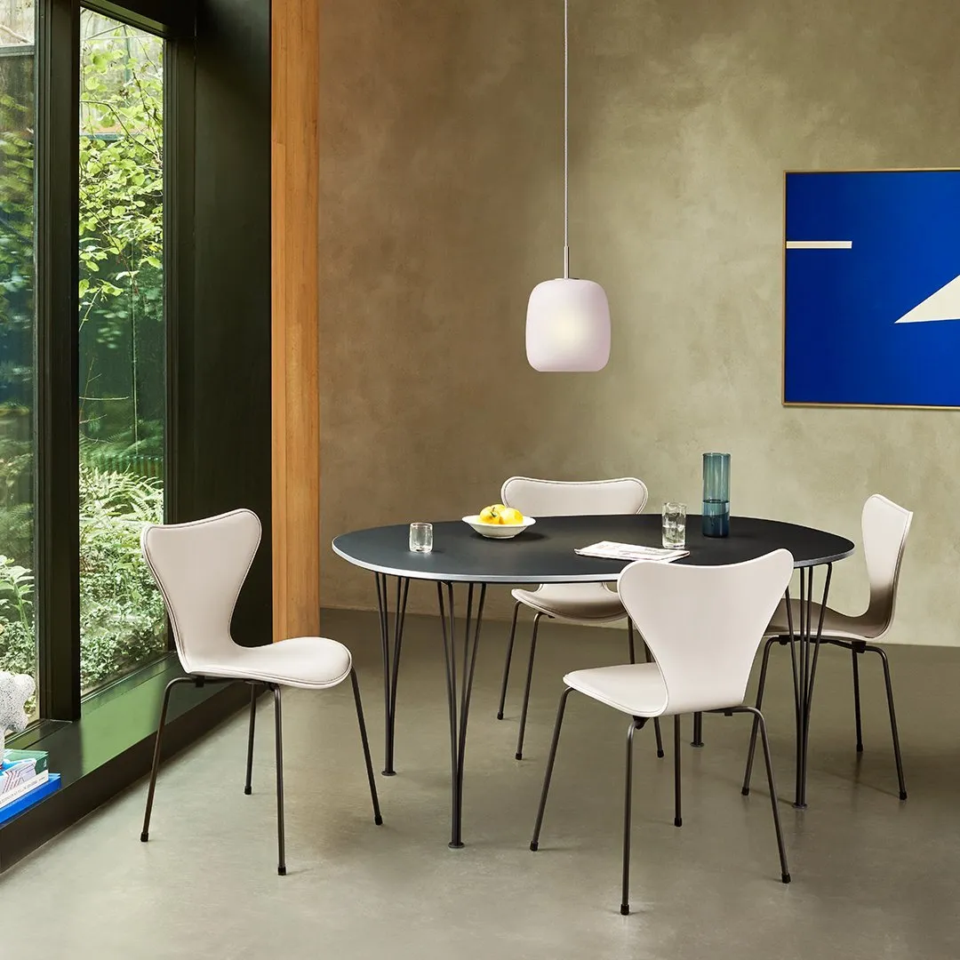 Super-Elliptical Table