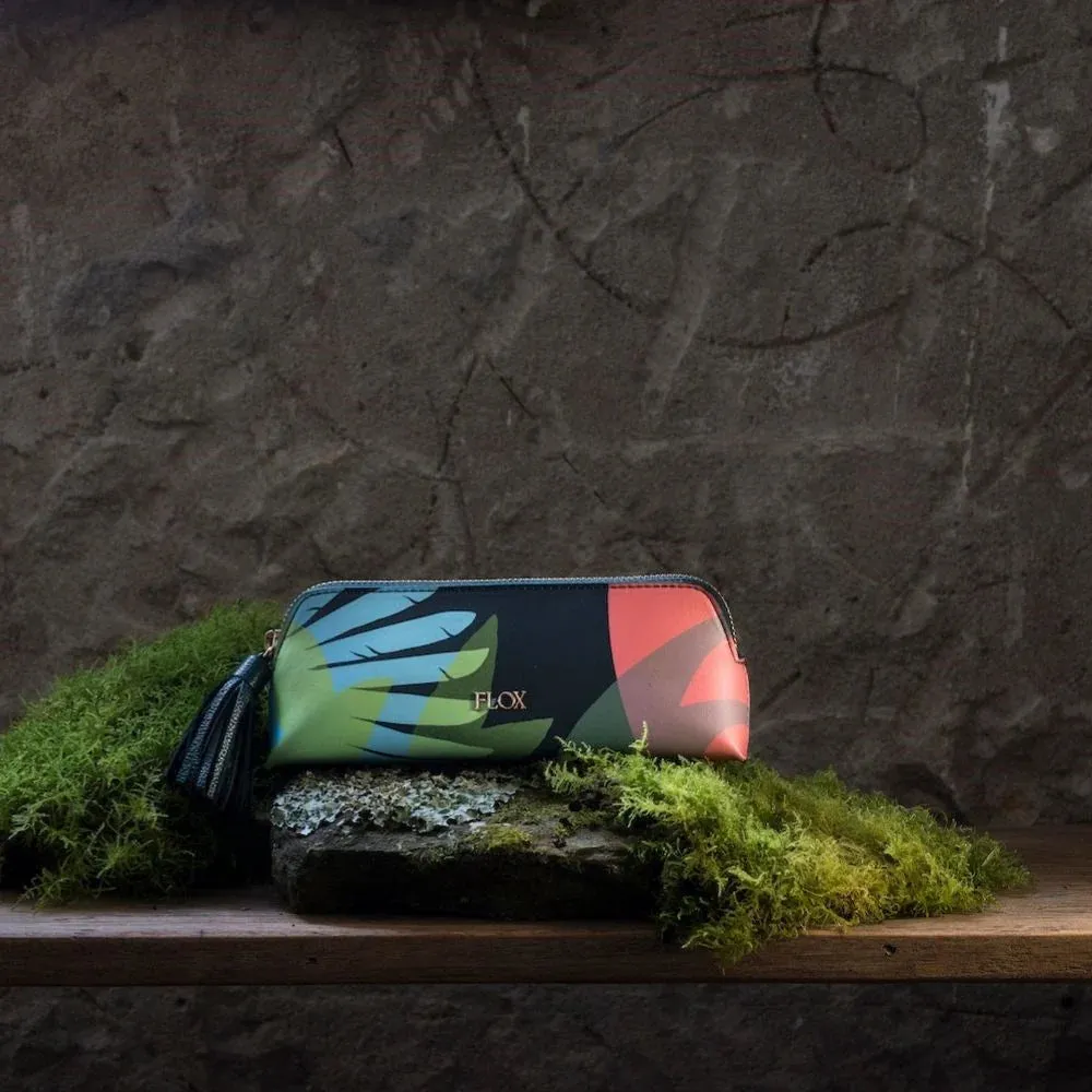 USE CODE FLOX30 TO RECEIVE 30% OFF! Flox Wai - Cosmetic Case  Small