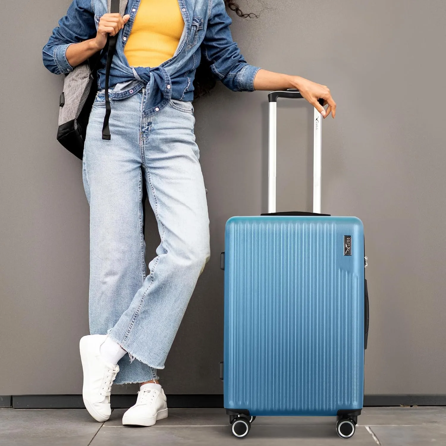 Vacay 20" Cabin Suitcase in Light Blue